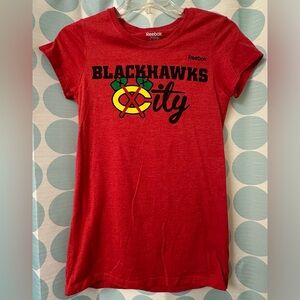 Women’s Chicago Blackhawks T-Shirt, Red, Size Medium